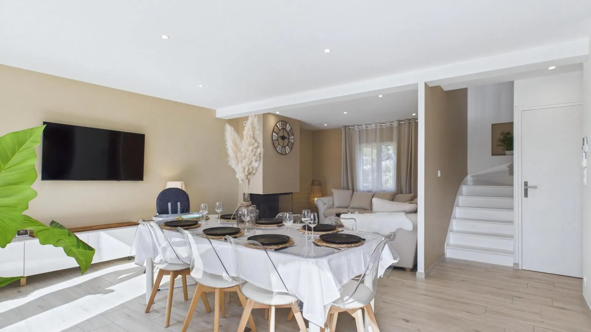 فيلة Maison Familiale 7 Personnes A 150M De La Mer بلوغيرنياو فرنسا